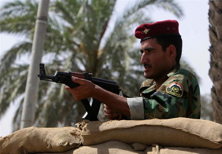 Irakisk soldat i Basra. 