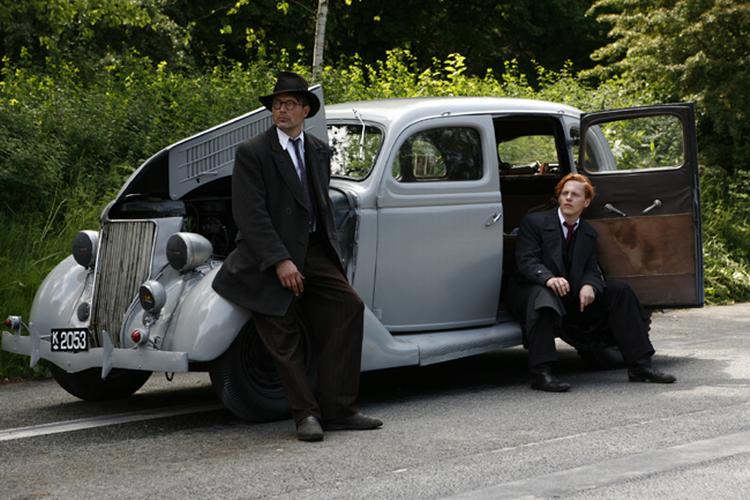 Thure Lindhardt og Mads Mikkelsen som Flammen og Citronen. 