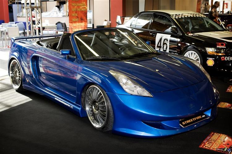 En stærkt ombygget Toyota MR2. Den kan ses i Bella, men får næppe lov til at deltage i gaderæs. 