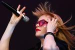 Goldfrapp har droppet de musikalske pailetter og sølvstiletterne til fordel for psykedelisk og eventyrlig pop på deres nye album. 