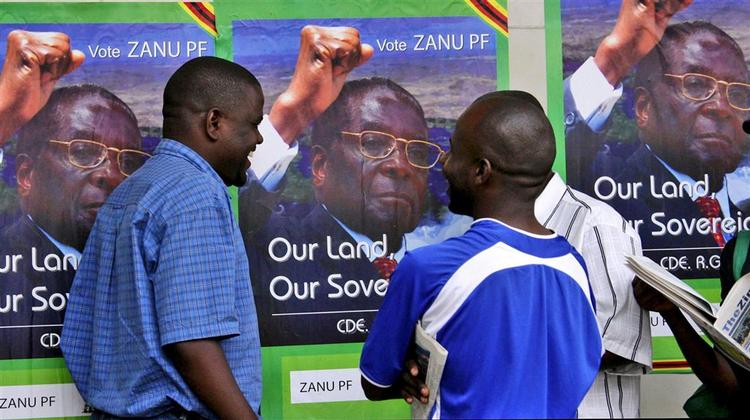84 år gammel og 28 år ved magten. Robert Mugabe er klar til en runde mere. 