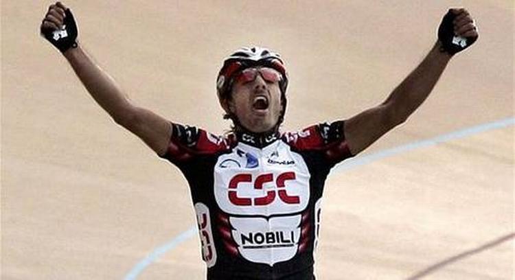 Fabian Cancellara vandt i 2006 klassikeren Paris-Roubaix. Næste mål er en sejr i Flandern Rundt søndag eftermiddag. 