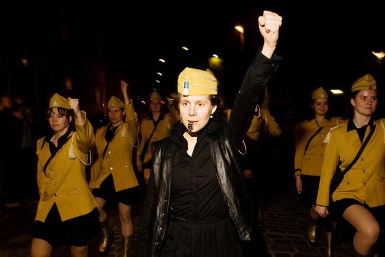 Pigegarden spillede firser-heavy på kazoos til torsdagens NatFilm-arrangement, som i den grad stod i den hårde rocks tegn. Foto: Peter Erichsen. 