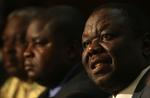 Oppositionsleder Morgan Tsvangirai (på billedet) frygter, at præsident Mugabe vil gribe til våben for at bevare magten i Zimbabwe. 
