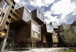 Løberne i Arkitekturløbet kommer blandt andet forbi det spektakulære Tietgen Kollegiet i Ørestad. 
