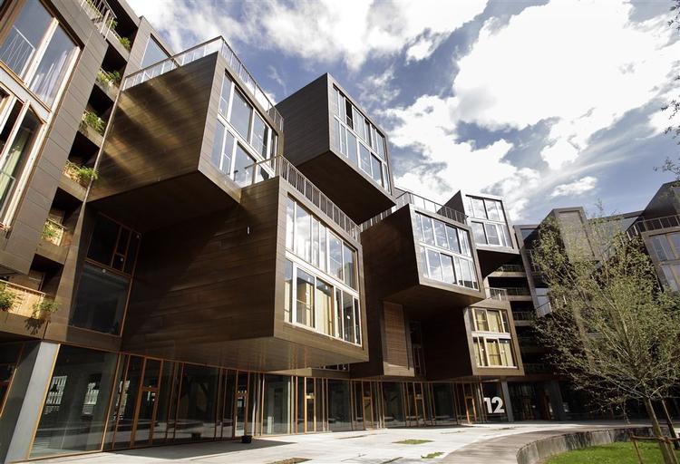 Løberne i Arkitekturløbet kommer blandt andet forbi det spektakulære Tietgen Kollegiet i Ørestad. 