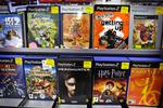 EB-Games i Fields