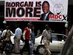 Oppositionen mener, at Morgan Tsvangirai har vundet præsidentvalget i Zimbabwe over Robert Mugabe. 