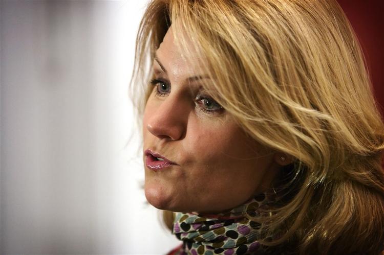 Thorning stiller danskerne over for ni konkrete valg om blandt andet klima, arbejdsliv, integration og velfærd. 