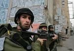Israelske soldater må smide uniform og våben, hvis de vil have deres billede på Facebook. Arkivfoto. 