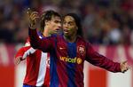 AC Milan bekræfter ifølge en italiensk sportsavis kontakten med Ronaldinho. 