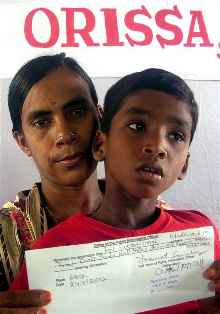 Maratondrengen Budhia Singh med sin mor. 