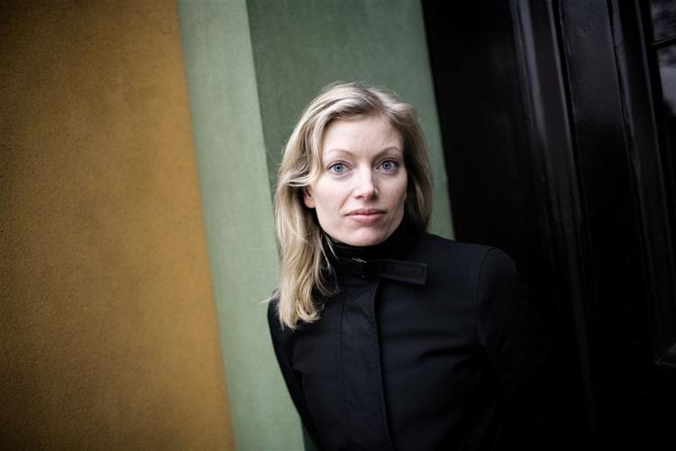 Anja Dalgaard-Nielsen er tidligere seniorforsker ved Dansk Institut for Internationale Studier og tiltrådte for nylig stillingen som chef for Politiets Efterretningstjenestes afdeling for forebyggende sikkerhed. 
