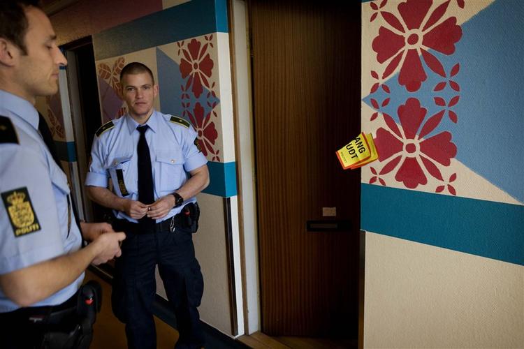Det var på Rebæk Søpark Kollegium i Hvidovre, at politiet fandt og befriede femårige Oliver. I dag var politiet igen på stedet. 