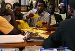 Den delvise genoptælling af stemmerne fra parlamentsvalget i Zimbabwe, som Mugabe i første omgang tabte, er blevet forsinket. 