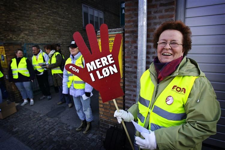 Sosu-assistenterne, der her strejker foran Hjemmeplejen på Frederiksberg har opbakning i befolkningen. 