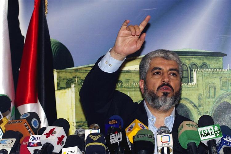 Hamasleder Khaled Meshaal vil ikke anerkende Israels ret til at eksistere, siger han efter to møder med den tidligere amerikanske præsident Jimmy Carter. 
