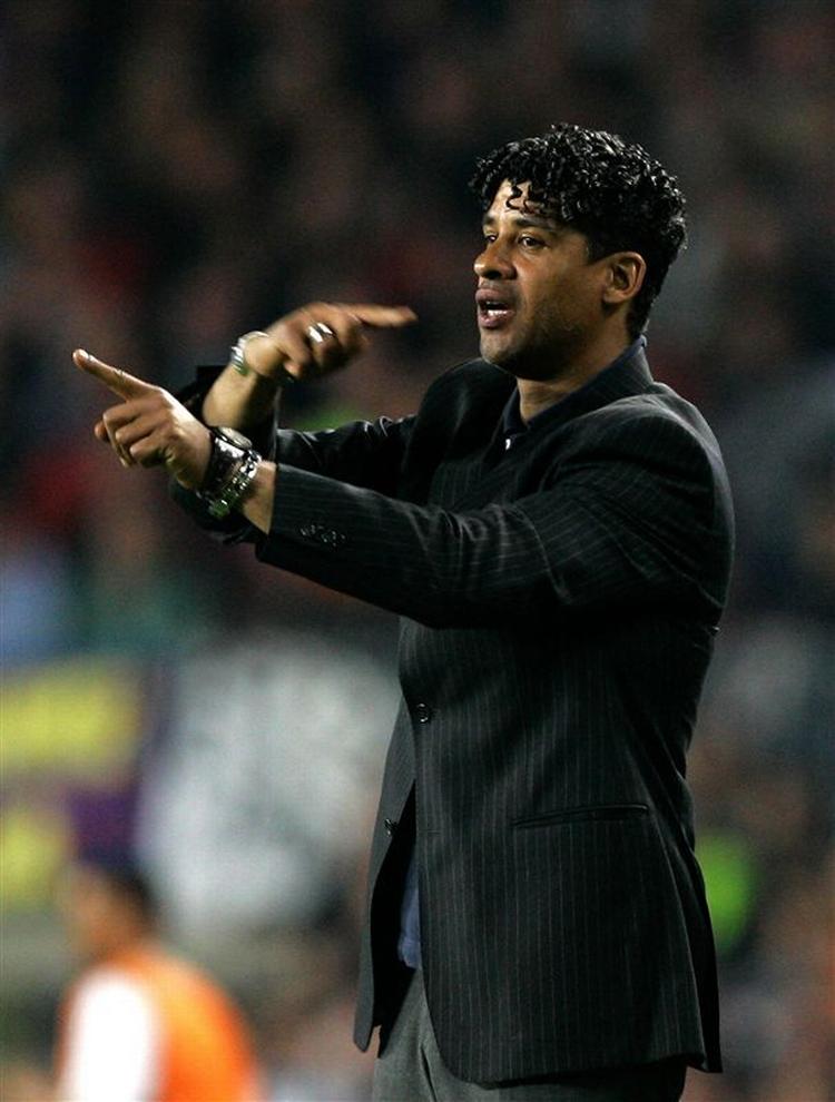 Barcelonas træner, Frank Rijkaard, under kampen mod Manchester United. 