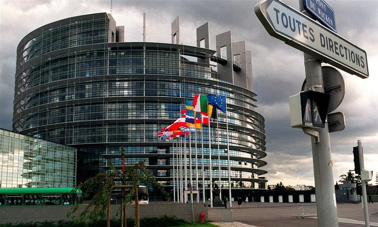 Europaparlamentet har det seneste halve år huset en større organisation af multinationale selskaber, som ihærdigt prøver at påvirke lovgiverne. 