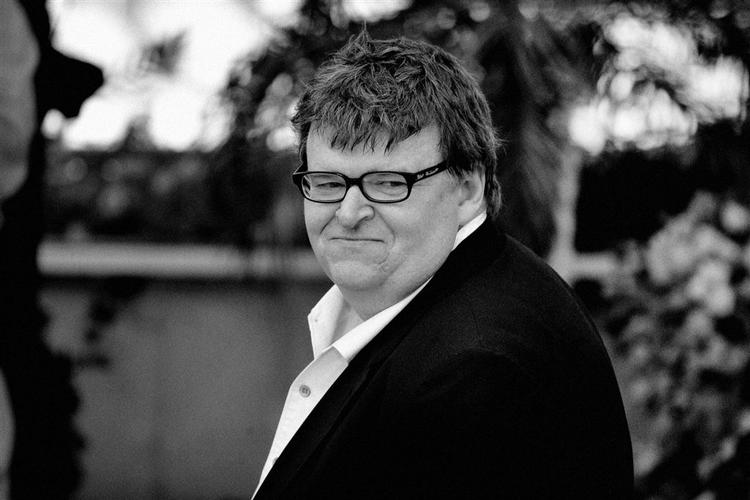 I 2004 gik prisen til amerikanske Michael Moores semidokumentaristiske Fahrenheit 9/11. 