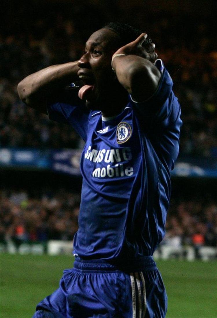 Drogba blev kaldt en 'serial diver' af Liverpools træner inden kampen. Hvis målet var at psyke den målfarlige angriber, virkede det ikke som planlagt. 