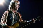 Tom Petty udlever sin hang til Byrds med Mudcrutch. 