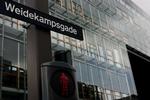 Københavns tidligere overborgmester Egon Weidekamp er en af de mange mænd, der har fået en gade opkaldt efter sig i hovedstaden. Men kvinderne mangler på byens vejskilte. 
