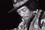 Jimi Hendrix under en koncert i Toronto, Canada. En 40 år gammel amatørfilm viser ifølge et pornofilm-selskab andre sider af guitarfænomenets talenter. 