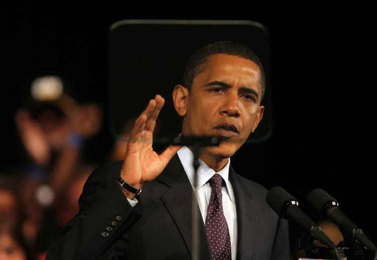 Barack Obama kan med syv stemmer flere end Hillary Clinton erklære sig sejrherre på Guam. 