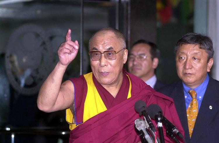»Når man skal tage stilling til en persons position, så må man ikke blot lytte, men også se, hvilke handlinger han begår«, sagde Kinas præsident Hu Jintao, inden hans topfolk mødes med Dalai Lamas udsendinge. Arkivfoto. 