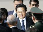 Kinas præsident, Hu Jintao ankommer til Japan. 