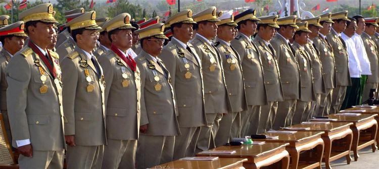 Militærjuntaen udsætter afstemning i dele af Myanmar. 
