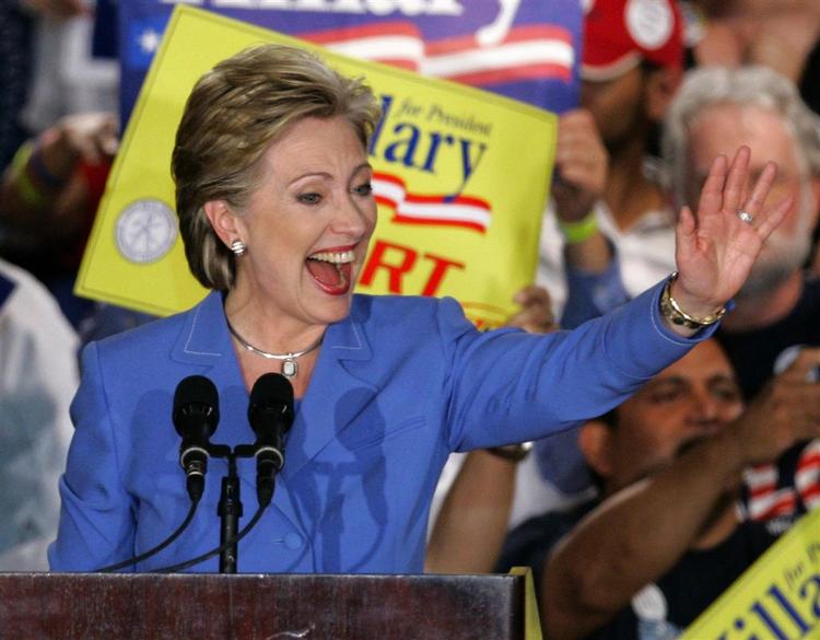 Den knebne sejr i Indiana vil lægge yderligere pres på Hillary Clinton for at trække sit kandidatur, vurderer den danske USA-ekspert Carl Pedersen. 