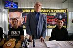 Mogens Palle har haft stor vanskeligheder, inden det lykkedes at arrangere kampen lørdag 21. juni mellem Mikkel Kessler og Dimitri Sartison. 