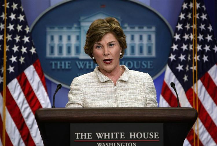 Den alvorlige situation i Myanmar fik i går den amerikanske præsidentfrue, Laura Bush, på banen. 