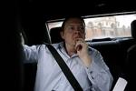 Finansminister Lars Løkke Rasmussen afviser, at der er noget galt med det hotel-bilag, som han fik under navnet 'Jensen'. 