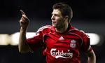Steven Gerrard og Liverpool giver Inter fingeren. End ikke et beløb mellem 250 og 300 millioner kroner kan lokke Gerrard fra Anfield. 