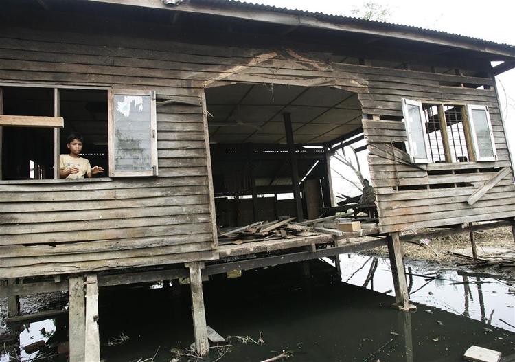 Myndighederne i Myanmar hæver nu antallet af døde fra 5.000 til 28.458. 1.5 mio. mennesker har stadig brug for hjælp. 