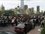 I Beijing - 1.500 km fra epicentret - rystede bygningerne og folk blev evakueret. 