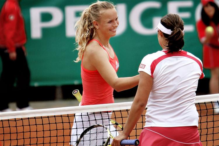 Caroline Wozniacki var glad efter sejren over Tamira Paszek fra Østrig. 