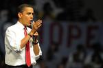 Barack Obama taler til tilhængere under et møde i går i Kentucky. 