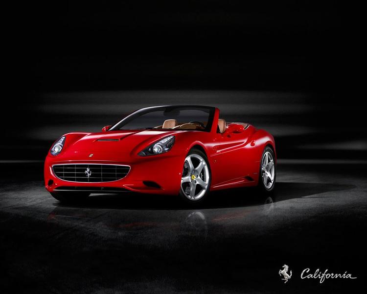 Ferrari California får premiere til efteråret. Den må 'nøjes' med en V8-motor. 