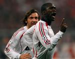 AC Milans Clarence Seedorf jubler over sin scoring til 1-0. Fire minutter senere var han også ophavsmand til italienernes 2-0 mål. 