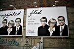 Før valget fik Dansk Folkeparti overmalet deres  plakater med graffiti. Partitoppen blev "stemplet" som racister. Arkivfoto. 