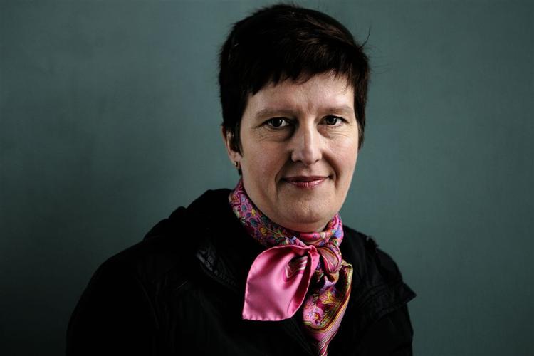 Vibeke Manniche mener ikke, at man kan være sikker på, at en kvindelig muslimsk læge iført tørklæde vil hjælpe patienter i nød. 