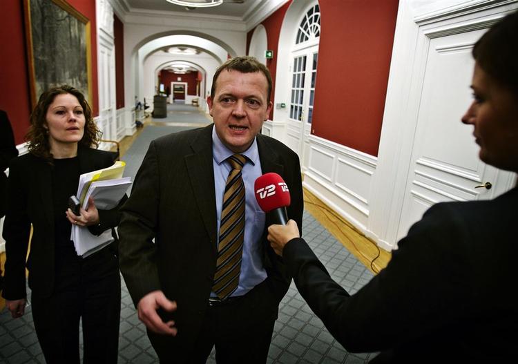 Finansministerens kommunikationschef siger, at hun har lavet en fejl. 