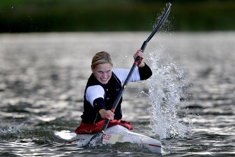 Henriette Engel Hansen har roet sig i EM-semifinalen i 500 meter enerkajak. 