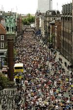 Årtes maraton har nok givet deltagerne mælkesyre i benene, men ingen ulykker eller store uheld på den 42,195 kilometer lange rute. 