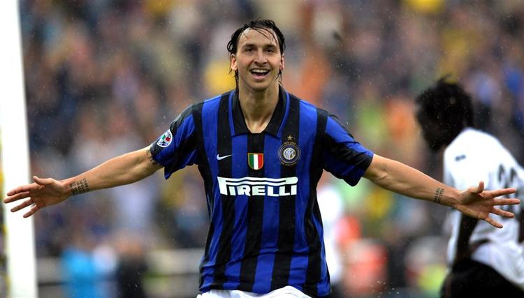 Zlatan Ibrahimovic scorede begge målene, da Inter med 2-0 blev italiensk mester. 