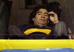Maradona fotograferet ved en fodboldkamp tidligere i år. I morgen skaber han kaos i Cannes, når han møder op til premieren på en ny dokumentarfilm om ham. 